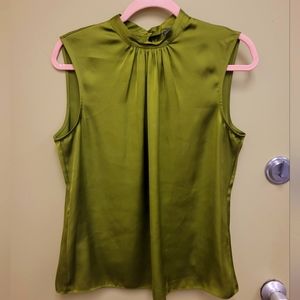 Vince Camuto sleeveless blouse size 10